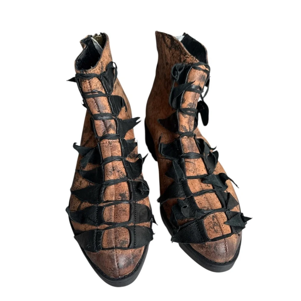 Papucei Leather Unique Brown and Black Ankle Boots Handmade In Romania New Sz36